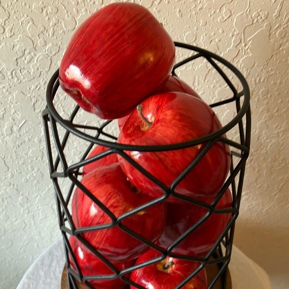 Unbranded: Black Metal Wire Spinning Apple Basket-Fall Decor - Picture 5 of 16